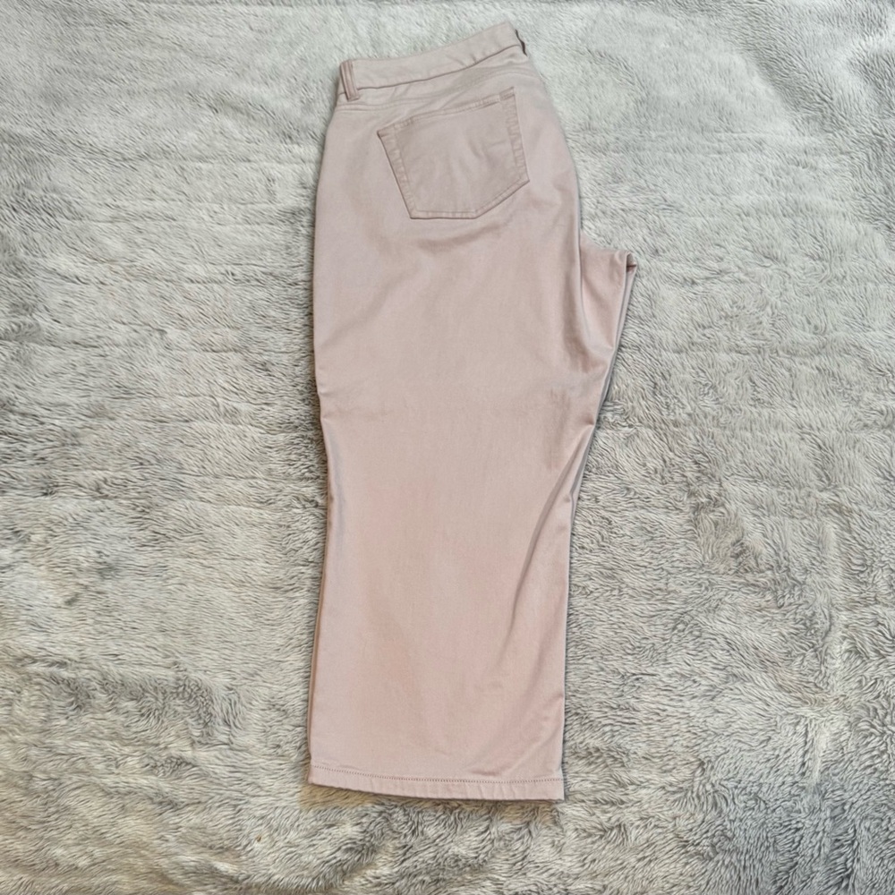 Chaps Powder Pink Capris -  Size 12 - Great Condition